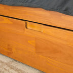 Letto a piattaforma con contenitore in legno massello moderno di metà secolo