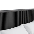 Letto moderno in legno massello nero con pannelli scanalati