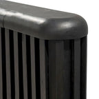 Letto moderno in legno massello nero con pannelli scanalati